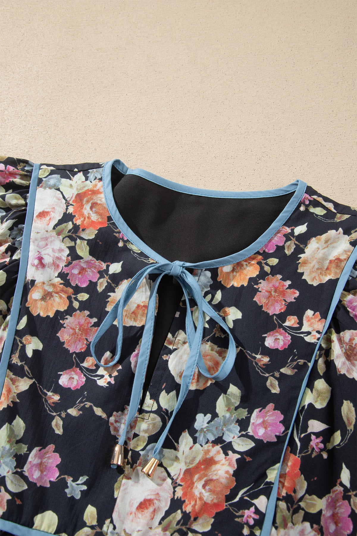 Black Floral Print Contrast Trim Tie V Neck Bracelet Sleeve Blouse